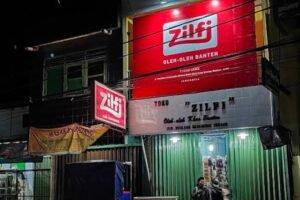 Toko Oleh-Oleh Khas Banten ZILFI yang berlokasi di Pasar Lama Banten